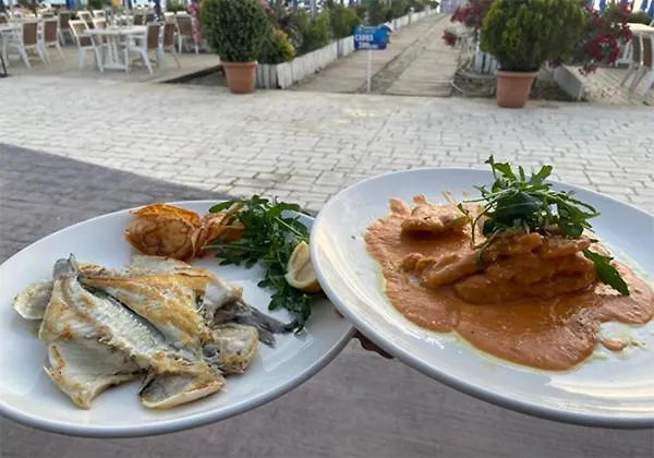 Vela Hotel Restaurant Golem