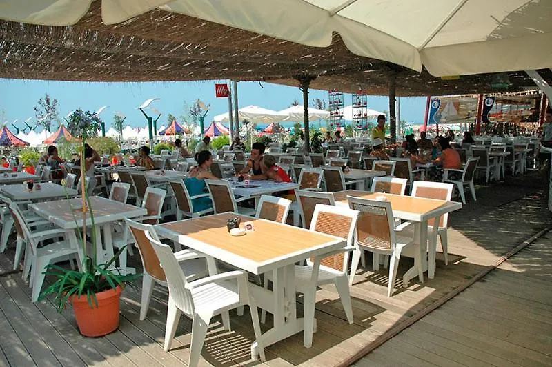 Vela Hotel Restaurant Golem  Golem (Tirana)