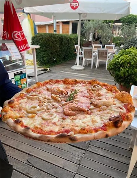 Vela Hotel Restaurant Golem   Golem (Tirana)