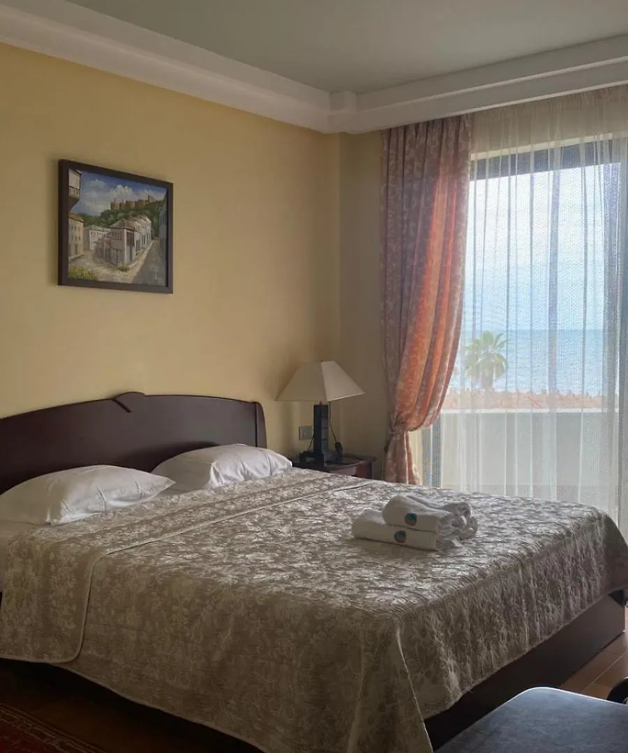 Vela Hotel Restaurant Golem  0*, Golem (Tirana)